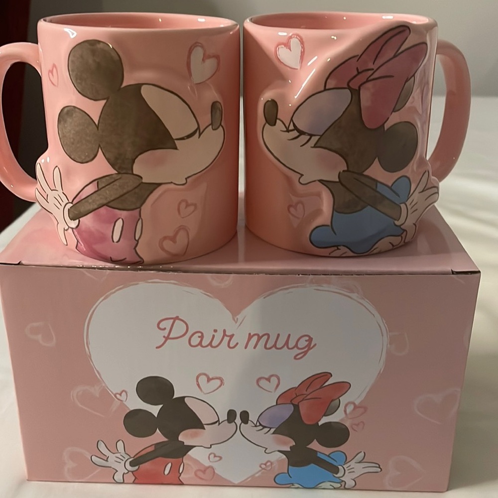 DISNEY JP PAIR MUGS